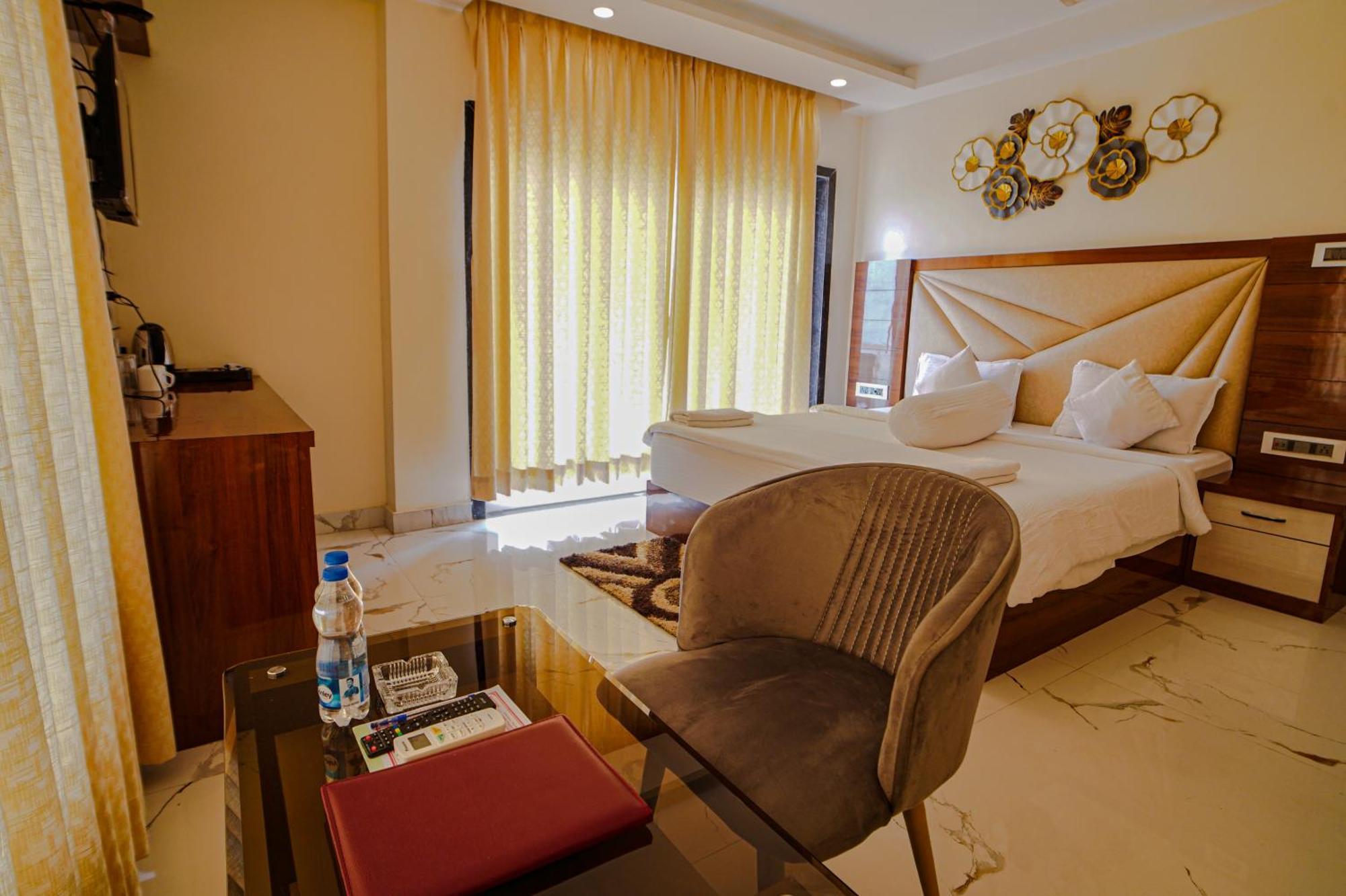Prasant On Beach Resort !! Lift - Wifi -Restaurant-Parking Facilities-Newly Decorated Room !! Mandarmani Exterior foto