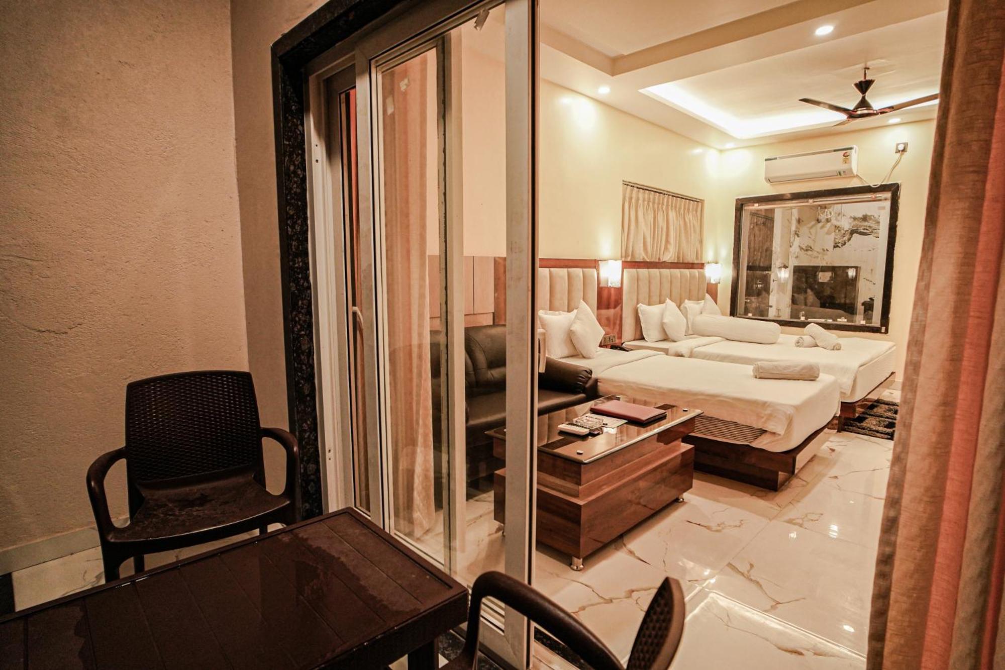 Prasant On Beach Resort !! Lift - Wifi -Restaurant-Parking Facilities-Newly Decorated Room !! Mandarmani Exterior foto